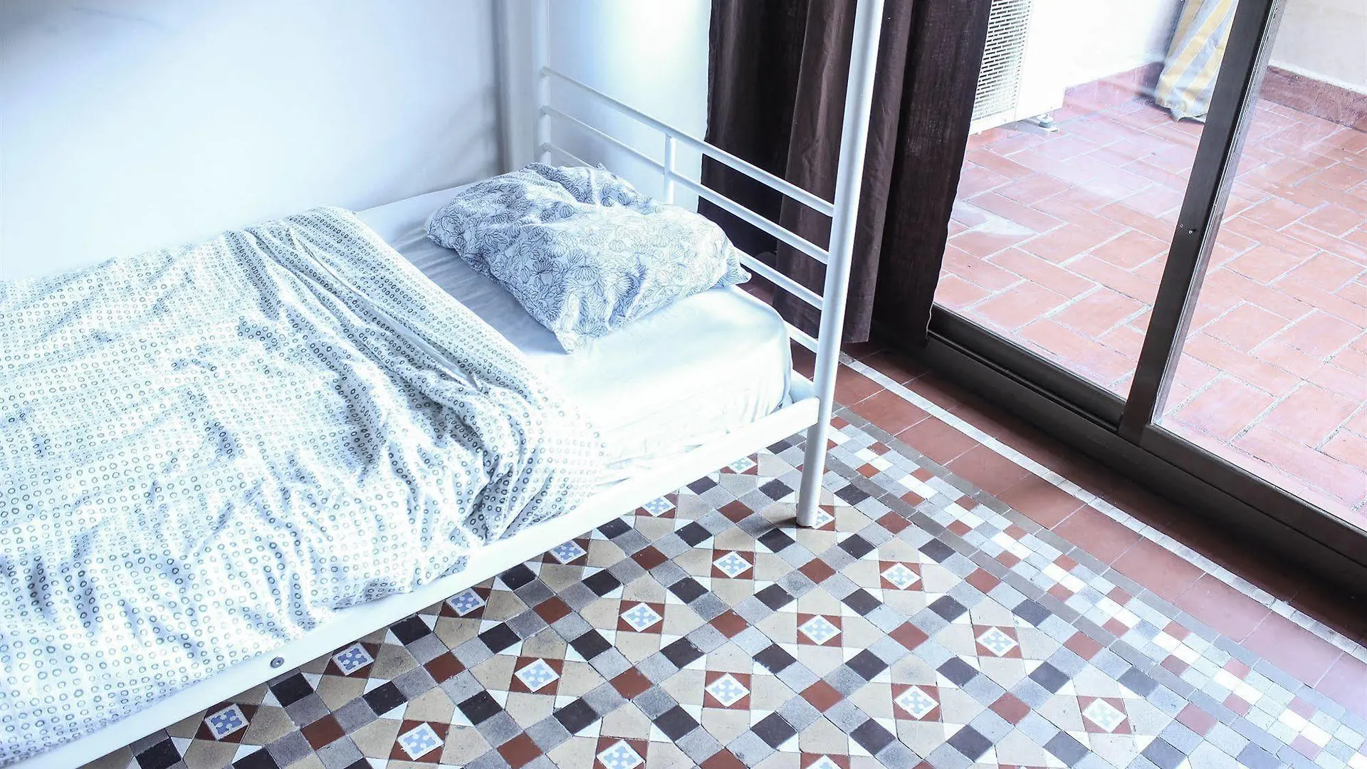 360 Hostel Centro Barselona 0*,  İspanya